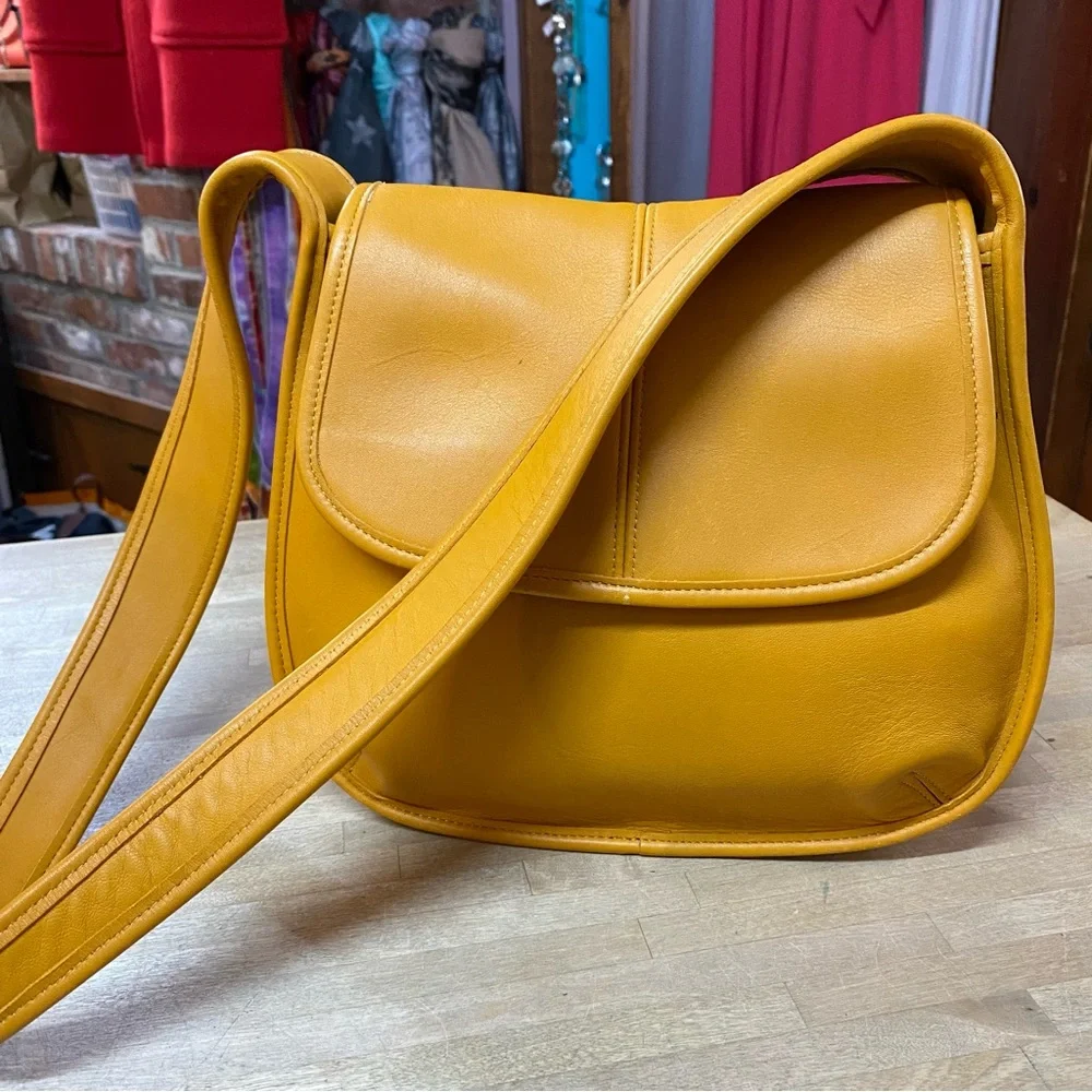 COACH Rare Vintage Ergo Flap Shoulder Bag Golden Yellow - Picture 2 of 9
